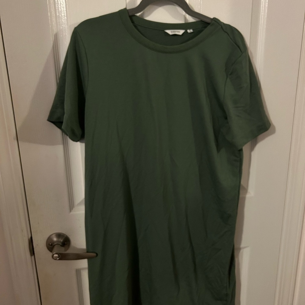 Reitmans Forest Green Short Sleeve Tee